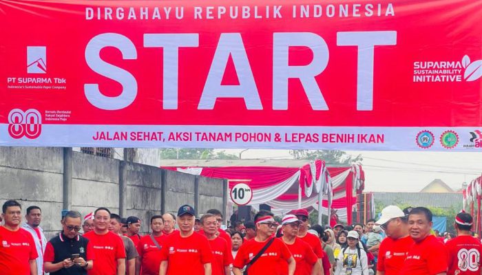 Suparma Tanam Pohon Kluwih, Tebar Benih Ikan Lokal Lestarikan Kali Surabaya