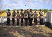 Peringati Hari Jadi ke-77, Polwan Polres Madiun Gelar Ziarah Rombongan di Taman Makam Pahlawan