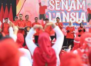 Lansia Surabaya Antusias Meriahkan Senam Sehat di Balai Kota