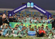 Deltras FC U-15 Kembali Angkat Trofi Soeratin Jawa Timur