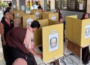 Inovasi Pemilu di SMPN 50 Surabaya: Demokrasi Modern Tanpa Kertas