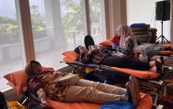 Rayakan 36 Tahun, PT Karabha Digdaya Ajak Karyawan dan Warga Donor Darah