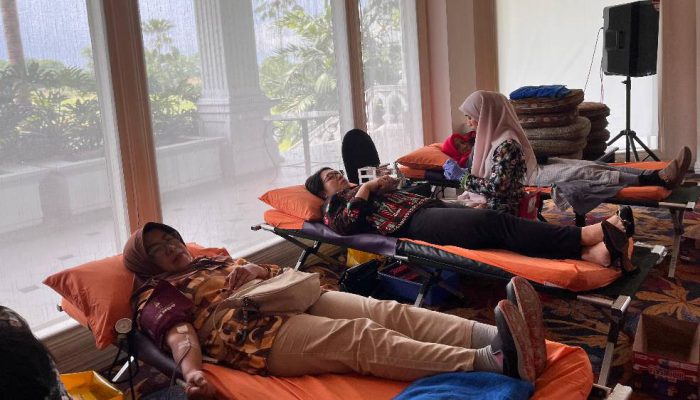 Rayakan 36 Tahun, PT Karabha Digdaya Ajak Karyawan dan Warga Donor Darah