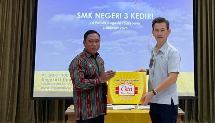 Dukung Mutu Pendidikan, Bogasari dan SMKN 3 Kediri Tandatangani MoU Program ‘Bogasari Mengajar’