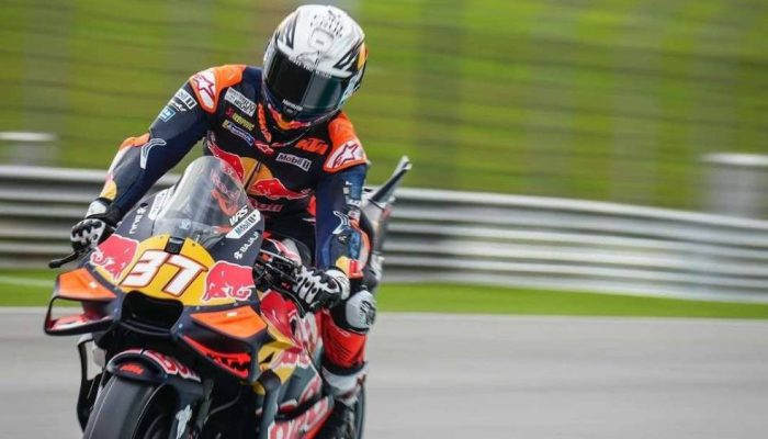 Acosta Menggila di Sepang, Juara Dunia Bagnaia Terjebak di Q1 MotoGP Malaysia