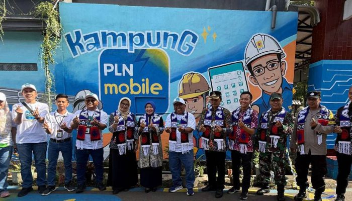 Kampung PLN Mobile Kepanjen Dorong Digitalisasi Listrik dan Internet