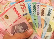 Rupiah Terus Tertekan, Ditutup Melemah ke Rp16.955 per Dolar AS