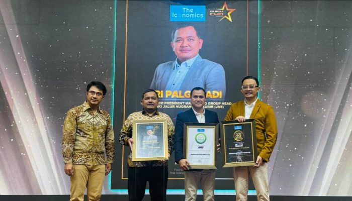 JNE dan Eri Palgunadi Borong Penghargaan di Marketing & Halal Summit 2026