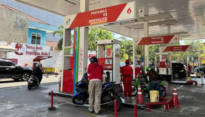 Mulai 1 Februari, Harga Pertamax Turun Jadi Rp11.800 per Liter