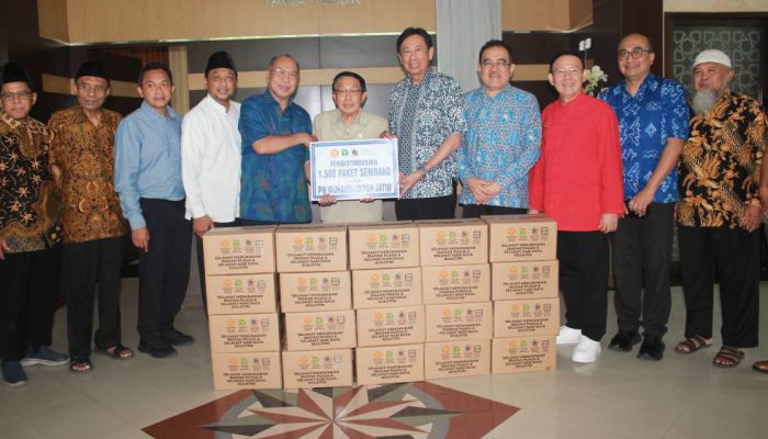 Solidaritas Ramadan: Pengusaha Surabaya Salurkan Ribuan Paket Sembako