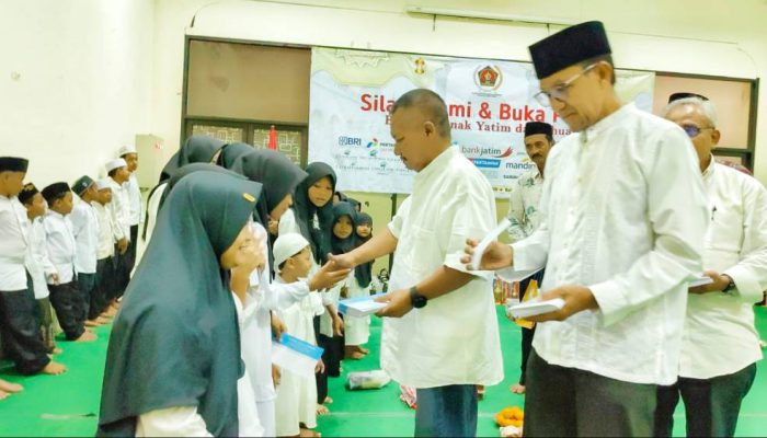 PWI Jatim Gelar Buber Bersama Anak Yatim dan Dhuafa ‎