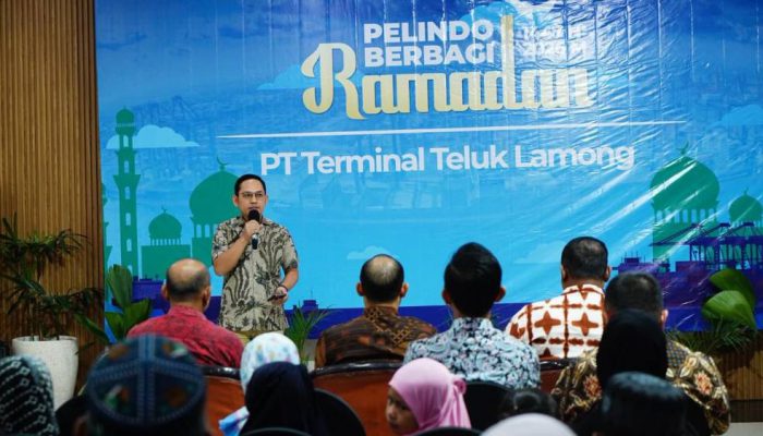 Terminal Teluk Lamong Berbagi Kebahagiaan Ramadan Lewat Ribuan Paket Santunan