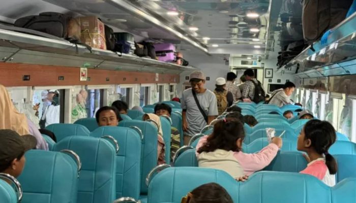 26.850 Tiket KA Ekonomi Kerakyatan Ludes, Okupansi Lempuyangan–Pasar Senen Tembus 124 Persen