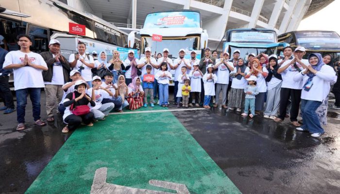 Mudik Bersama BUMN 2026, SIG, Semen Indonesia, Safari Ramadan, bantuan sosial, pemudik, Lebaran 2026, BUMN