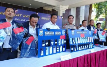 Polda Jatim Tangkap 11 Tersangka Penipuan Online Berskala Nasional