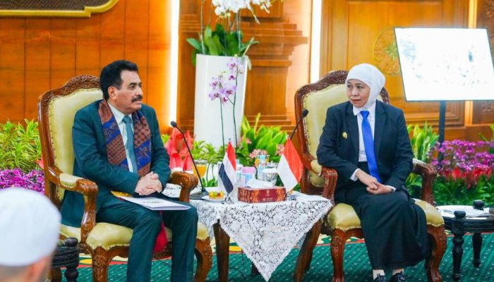 Dubes Yaman Temui Khofifah, Bahas Peluang Kolaborasi Pendidikan dan Ekonomi