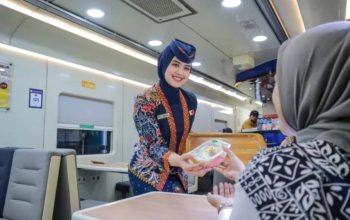 KAI Services Gandeng UMKM Lokal, Kuliner Banyuwangi Kini Tersedia di Empat Rute KA
