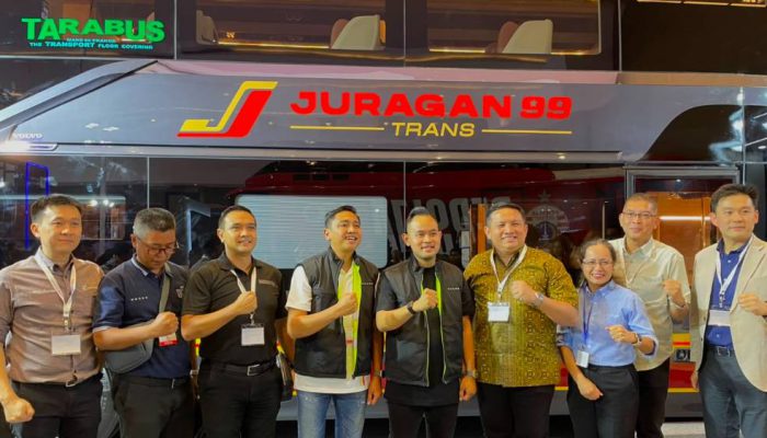 Juragan99 Trans Ciptakan Standar Baru Transportasi, Hadirkan Bioskop Berjalan dalam Bus Premium