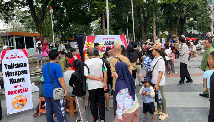 Lewat Dinding Harapan, Warga Surabaya Titip Optimisme untuk Indonesia