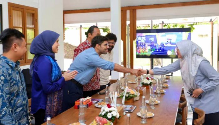 Lewat WhatsApp, Warga Banyuwangi Bisa Konsultasi Kesehatan 24 Jam Gratis