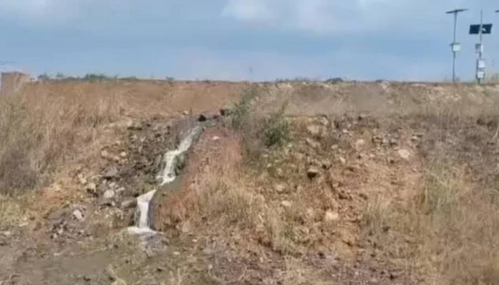 Rembesan Air di Tanggul Lapindo Picu Kekhawatiran, Kementerian PU Pastikan Kondisi Aman.