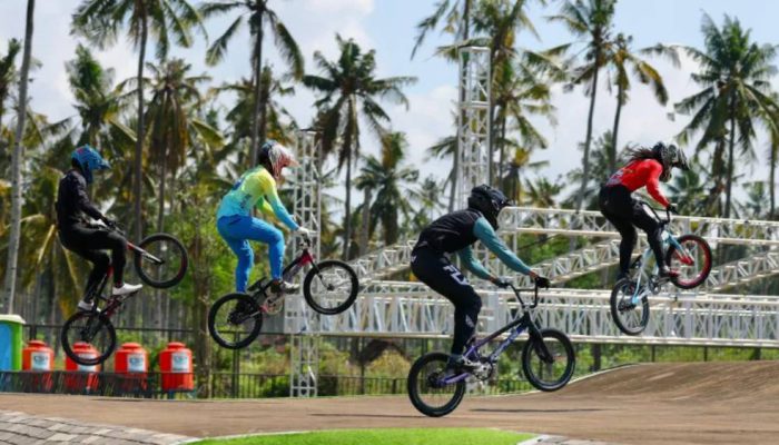BMX Supercross 2026 Tak Sekadar Balapan, Ekonomi Warga Banyuwangi Ikut Melaju