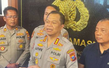 Polrestabes Surabaya Tetapkan 4 Tersangka, 6 Peserta Demo Positif Sabu