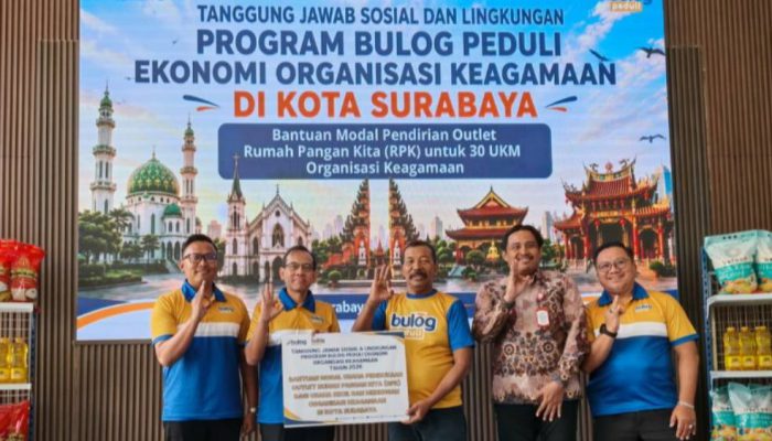 Bulog Salurkan Bantuan TJSL untuk 30 UMK Keagamaan di Surabaya, Perkuat Jaringan Rumah Pangan Kita