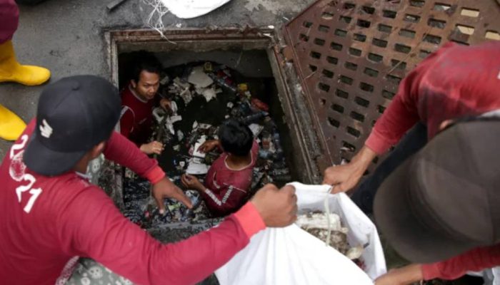 Pemkot Surabaya Tuntaskan 440 Titik Genangan, Bidik 120 Lokasi Lagi pada 2026