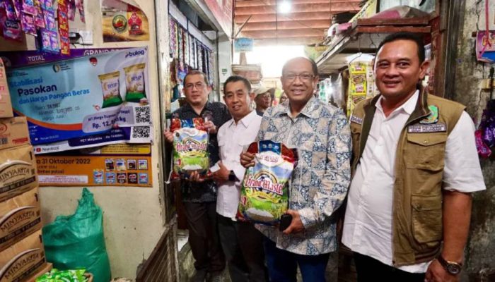 Kemenko Pangan Sidak Pasar Rogojampi, Stok Pangan Banyuwangi Dipastikan Aman