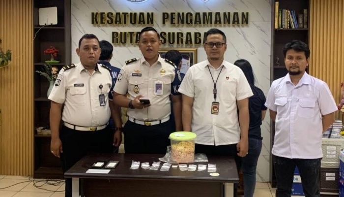 Rutan Surabaya Gagalkan Penyelundupan 9 Pocket Diduga Sabu dalam Kerupuk