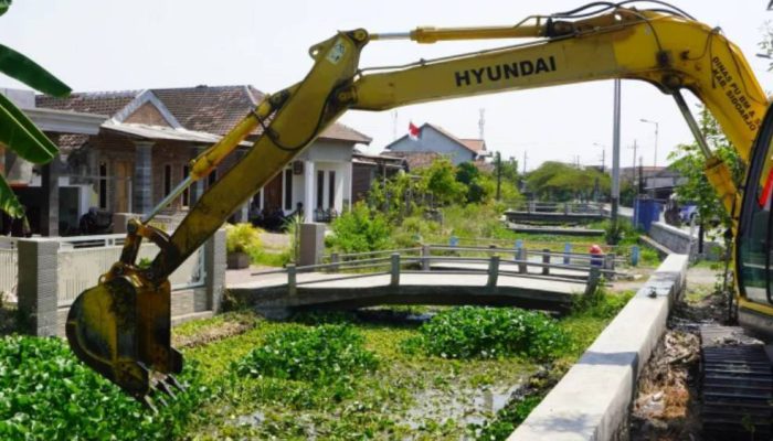Cegah Banjir Sidoarjo, Bupati Subandi Percepat Normalisasi Sungai dan Avour