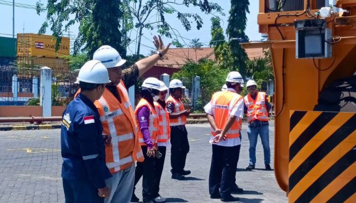 Terminal Petikemas Nilam Tambah Alat E-RTG Baru, Siap Operasi Oktober 2026