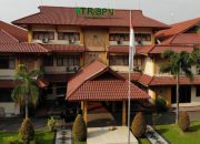 KPK Geledah BPN Jatim Hampir 11 Jam, Bawa Dokumen dan Perangkat Elektronik