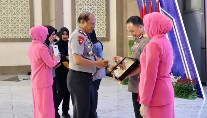 Dilepas Nanang Avianto, Pasma Royce Tinggalkan Polda Jatim dan Jabat Kapolda Bali