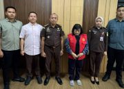 Tim Tabur Kejari Surabaya Tangkap DPO Penipuan, Terpidana Langsung Dibawa ke Lapas