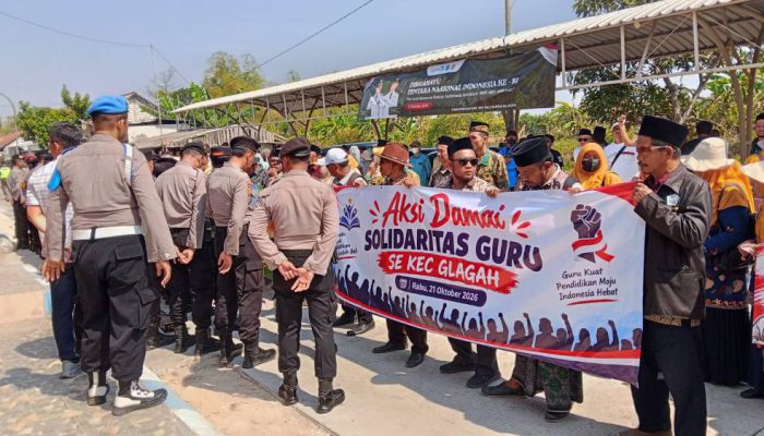 Guru MI Se-Kecamatan Glagah Gelar Aksi Solidaritas, Kemenag Lamongan Ungkap Tak Ada Pemberitahuan