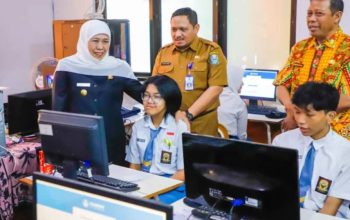 H-1 Jelang TKA Jatim 2026: Gubernur Khofifah Pompa Semangat 438 Ribu Pelajar dan Minta Orang Tua Tak Bebani Anak